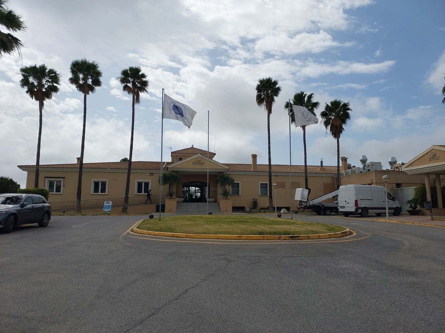 4 sypialnia Willa na sprzedaż w Muchamiel / Mutxamel z basenem garażem - 585 000 € (Ref: 9800306)