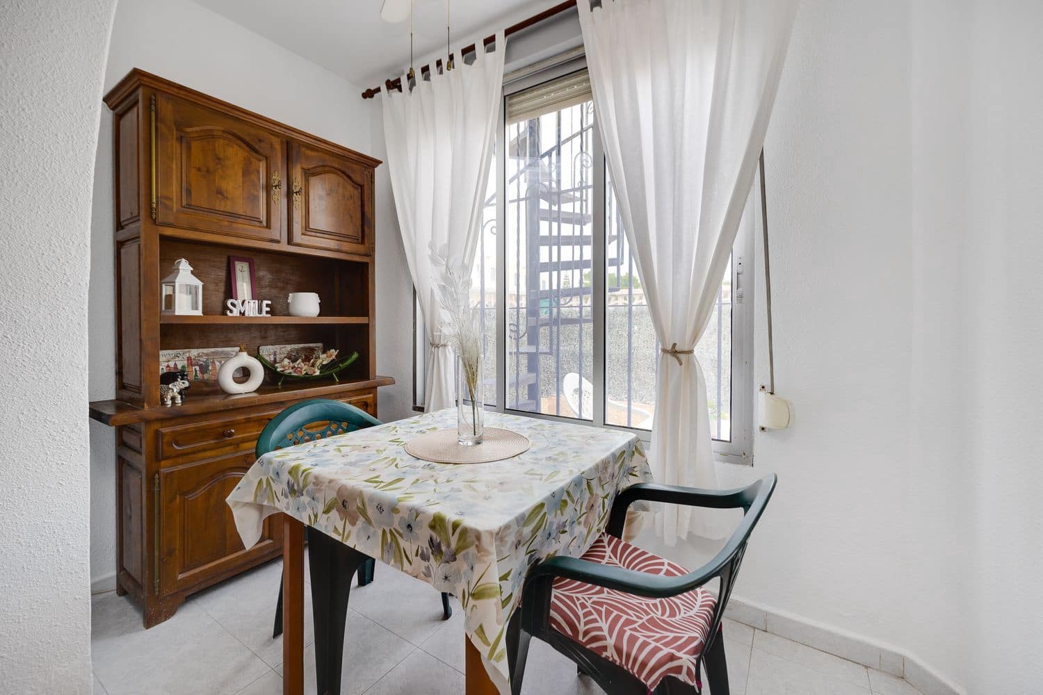 1 quarto Casa em Banda para venda em Torrevieja com garagem - 115 000 € (Ref: 9803868)