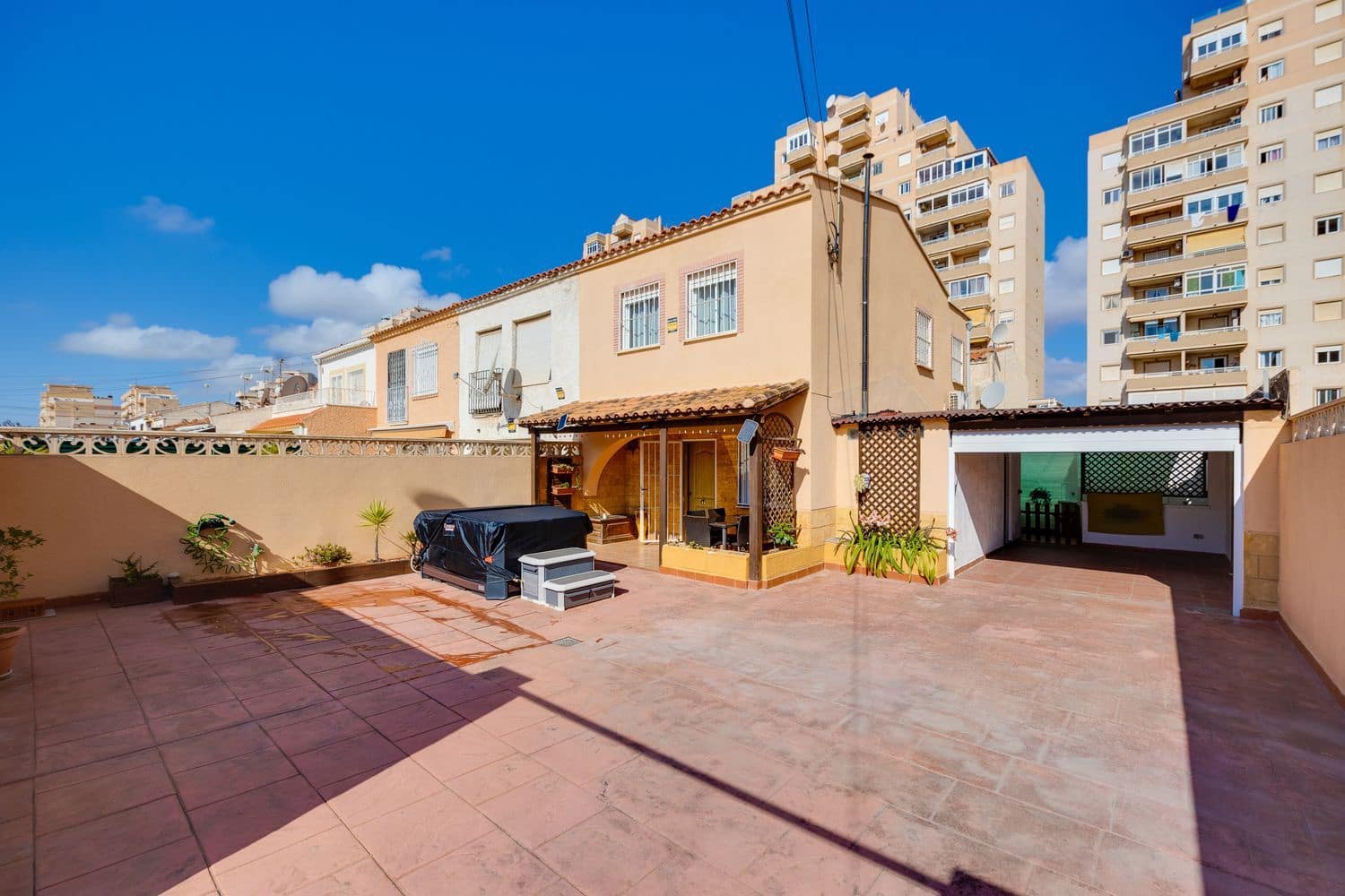 3 camera da letto Casa in vendita in Torrevieja con garage - 239.000 € (Rif: 9806078)