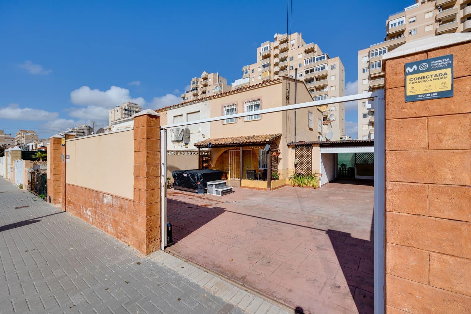 3 camera da letto Casa in vendita in Torrevieja con garage - 239.000 € (Rif: 9806078)