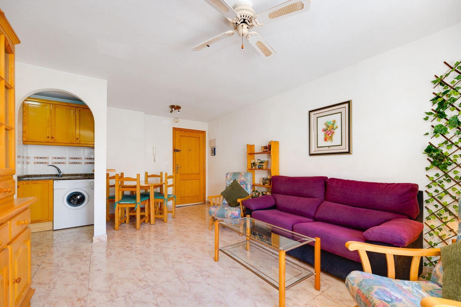 2 sovrum Lägenhet till salu i Torrevieja med garage - 127 000 € (Ref: 9806079)