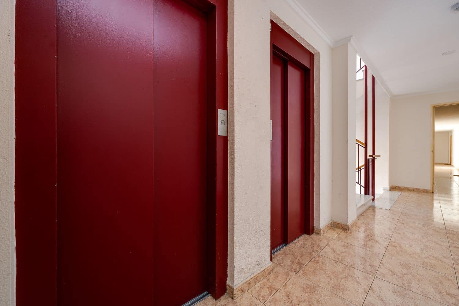 2 sovrum Lägenhet till salu i Torrevieja med garage - 127 000 € (Ref: 9806079)