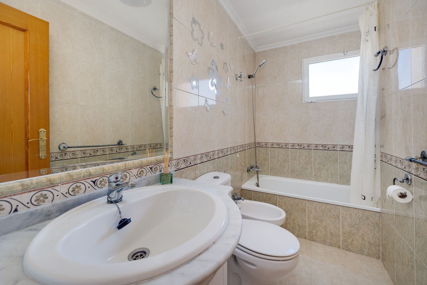 2 quarto Apartamento para venda em Torrevieja com piscina garagem - 134 000 € (Ref: 9807531)