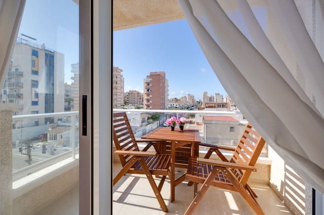 2 quarto Apartamento para venda em Nueva Torrevieja, Torrevieja com piscina garagem - 134 000 € (Ref: 9807531)