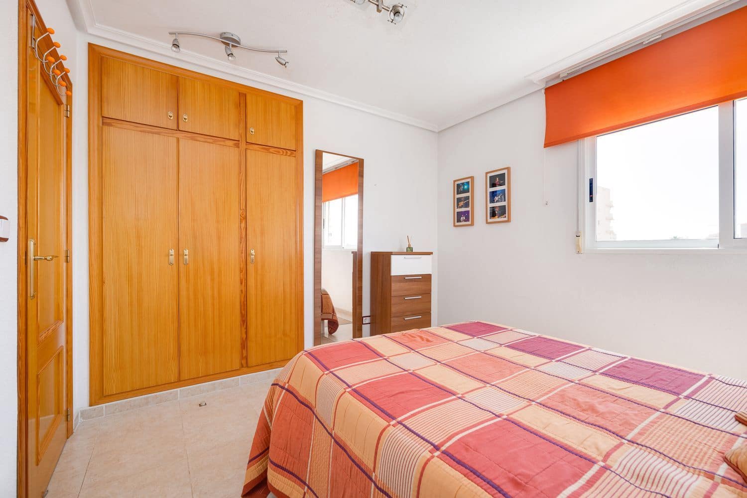 2 sovrum Lägenhet till salu i Torrevieja med pool garage - 134 000 € (Ref: 9807531)