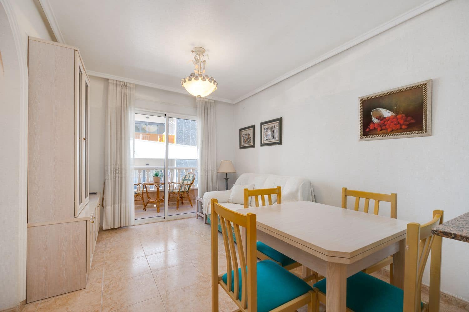 2 sypialnia Apartament na sprzedaż w Torrevieja z basenem garażem - 137 000 € (Ref: 9810905)