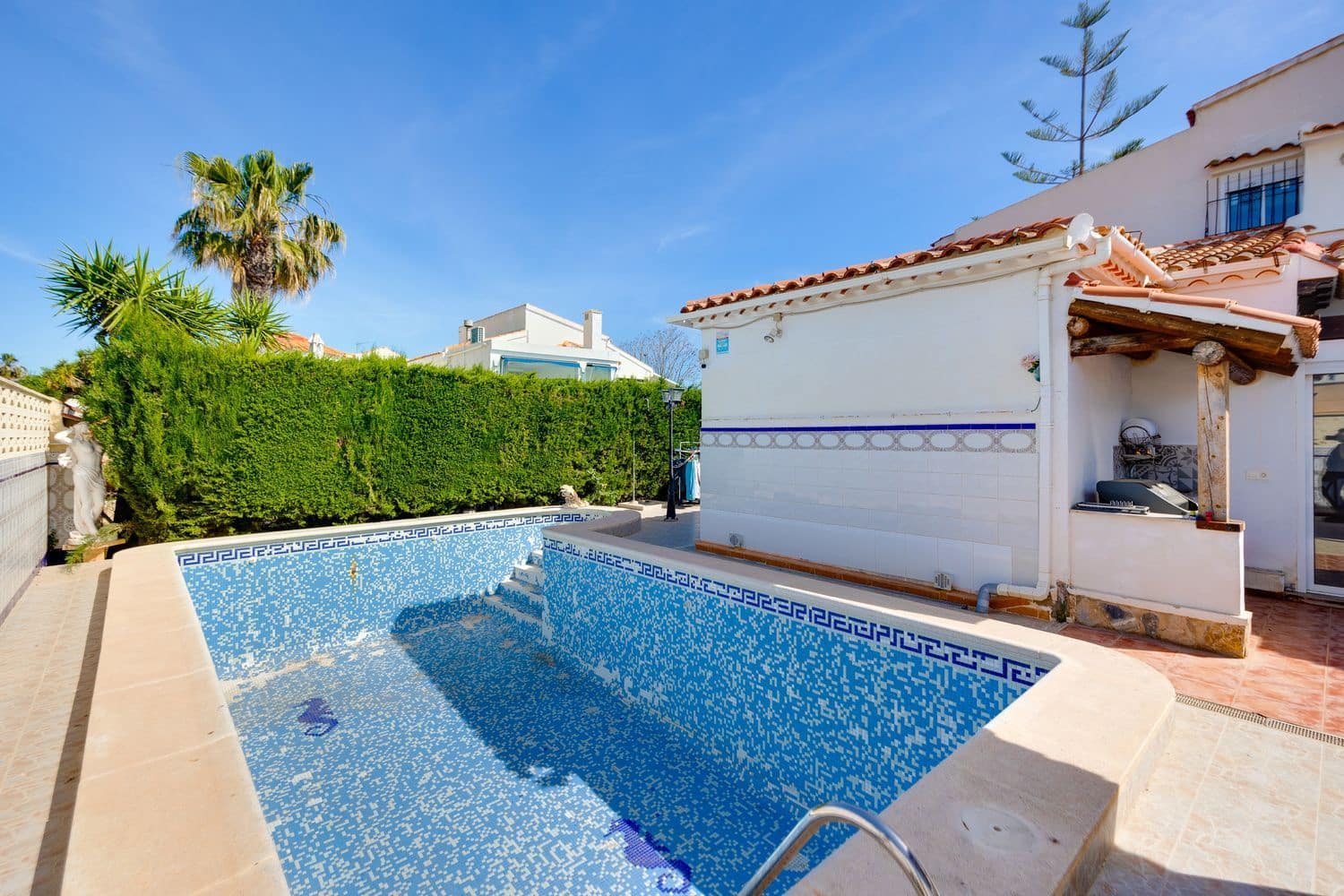3 chambre Maison de Ville à vendre à Torrevieja avec piscine garage - 335 000 € (Ref: 9815482)