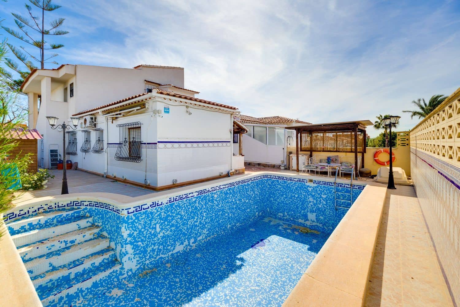 3 chambre Maison de Ville à vendre à Torrevieja avec piscine garage - 335 000 € (Ref: 9815482)