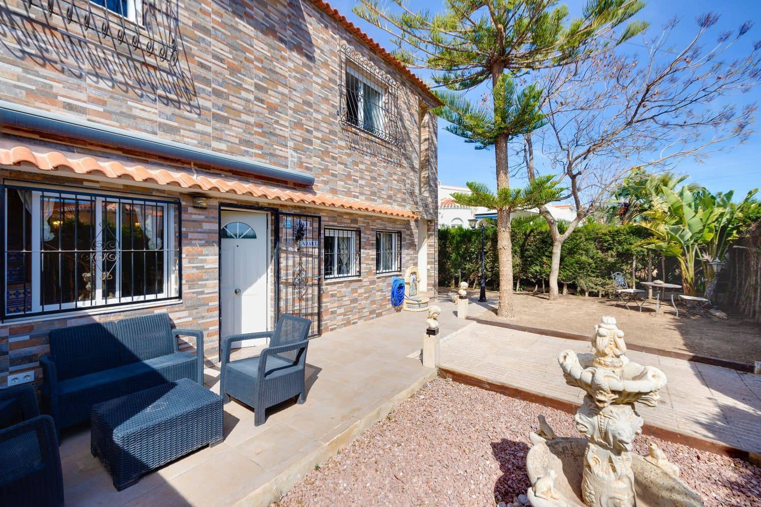 3 chambre Maison de Ville à vendre à Torrevieja avec piscine garage - 335 000 € (Ref: 9815482)