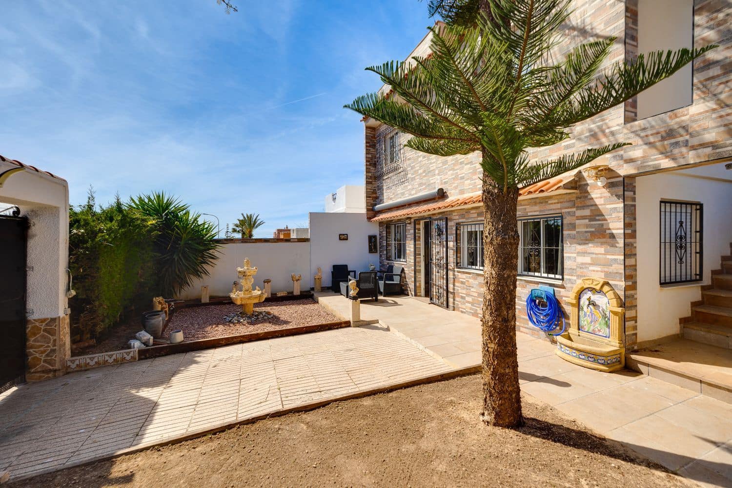 3 chambre Maison de Ville à vendre à Torrevieja avec piscine garage - 335 000 € (Ref: 9815482)