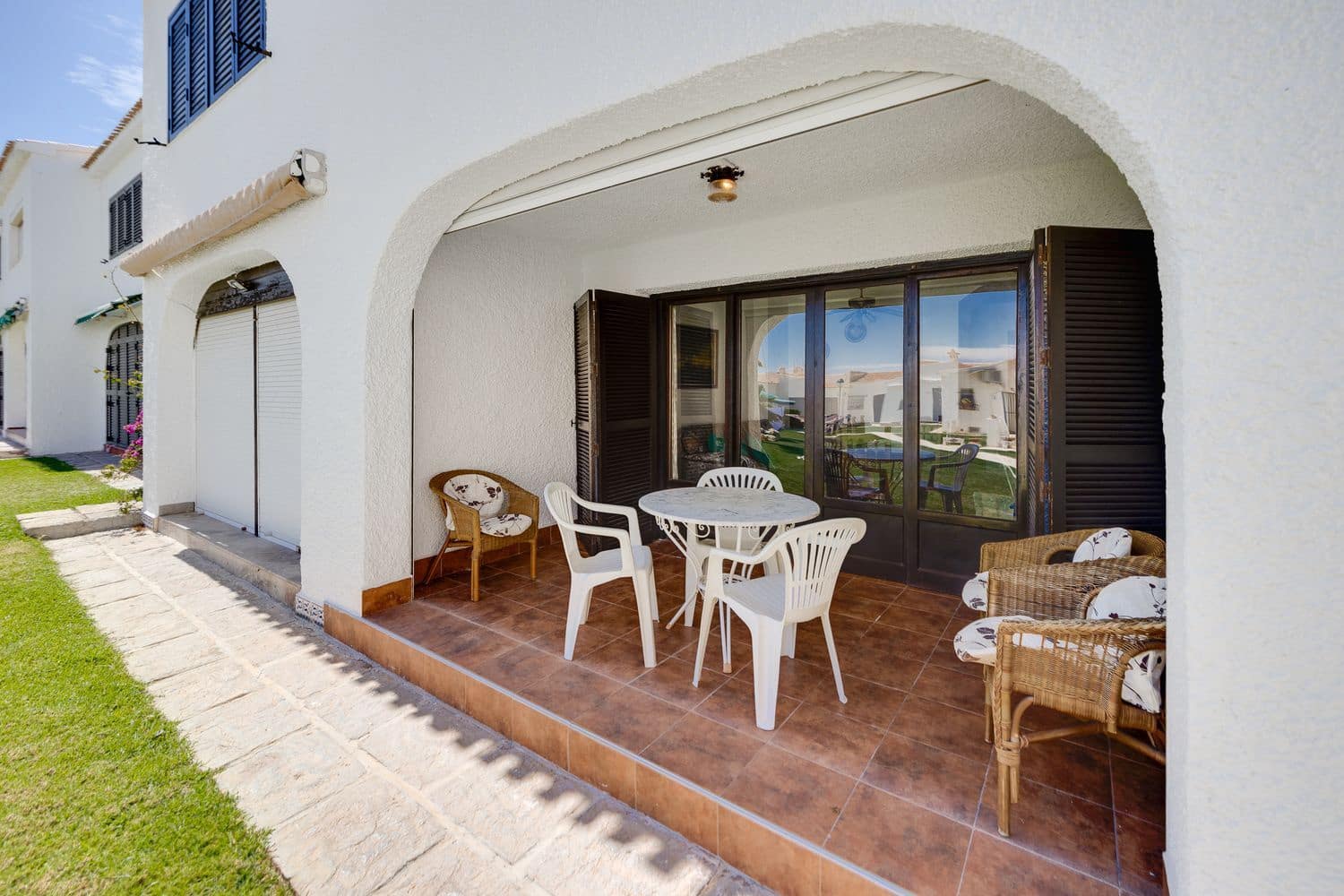 2 slaapkamer Huis te koop in La Zenia met zwembad garage - € 350.000 (Ref: 9819892)