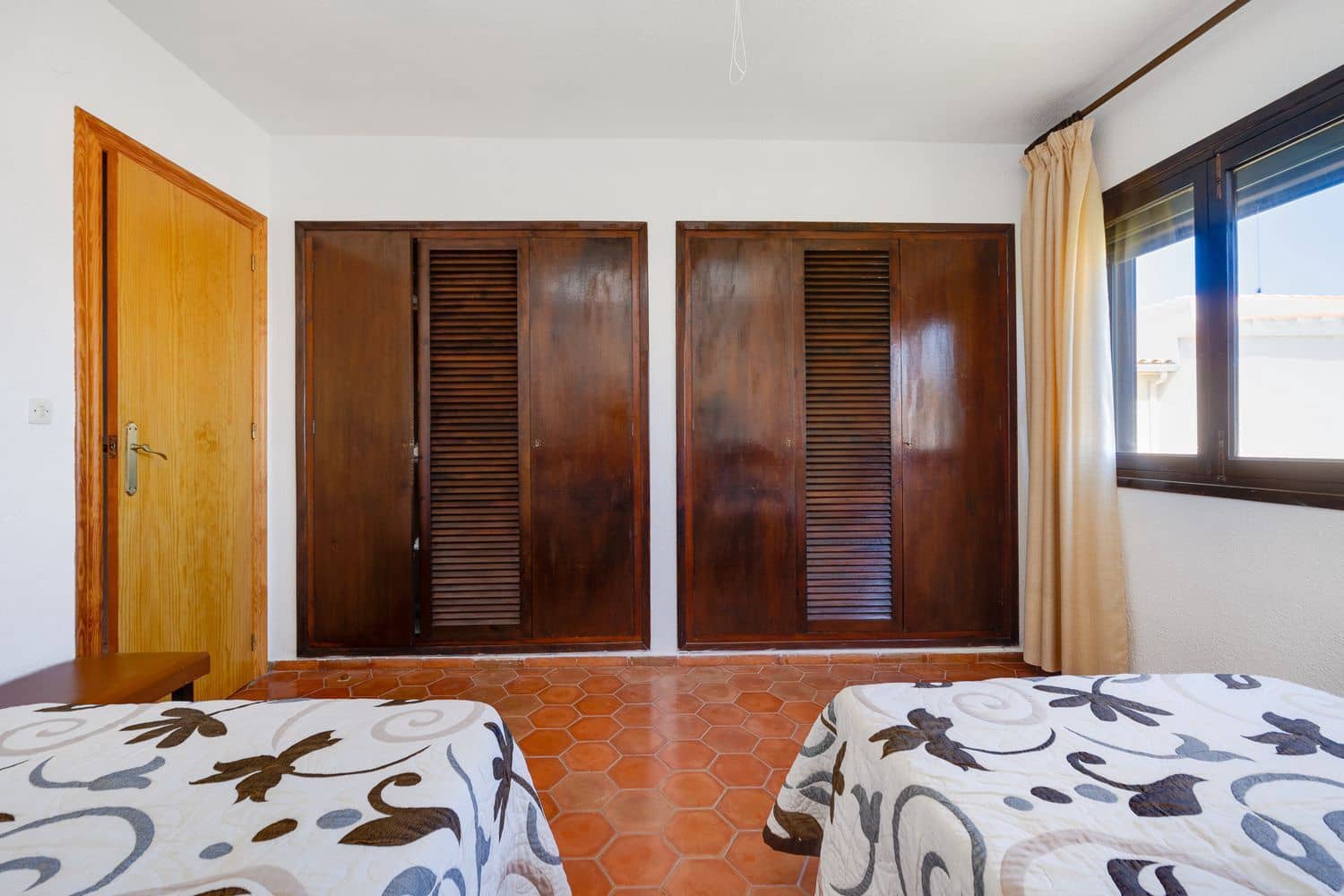 2 slaapkamer Huis te koop in La Zenia met zwembad garage - € 350.000 (Ref: 9819892)