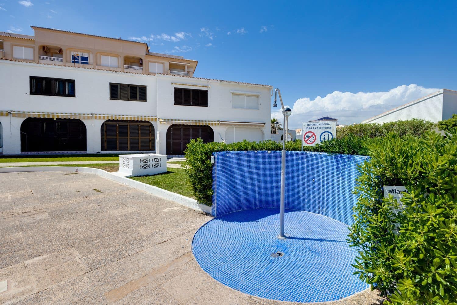 2 slaapkamer Huis te koop in La Zenia met zwembad garage - € 350.000 (Ref: 9819892)
