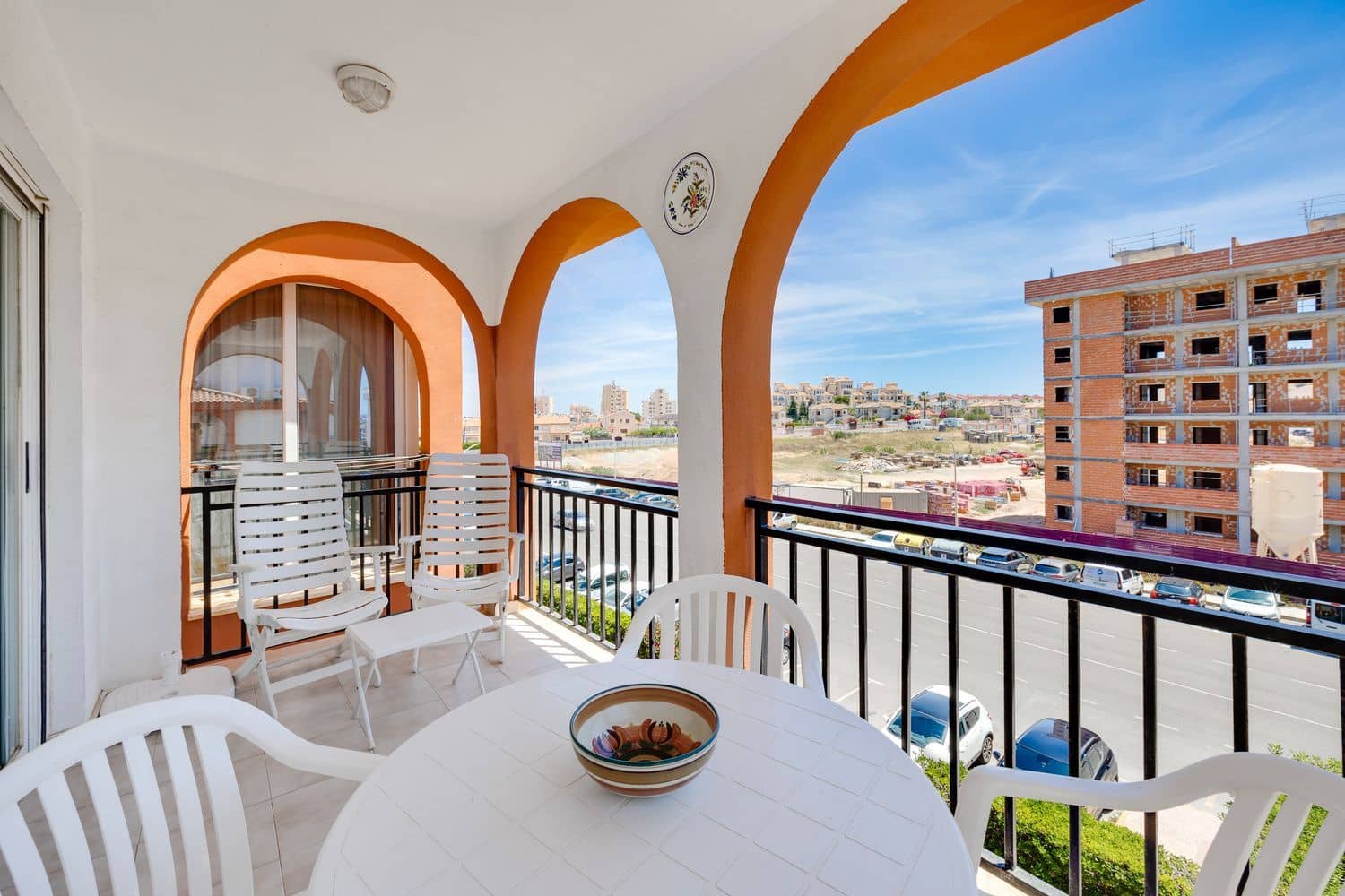 2 soverom Leilighet til salgs i Torrevieja med svømmebasseng garasje - € 169 000 (Ref: 9848990)