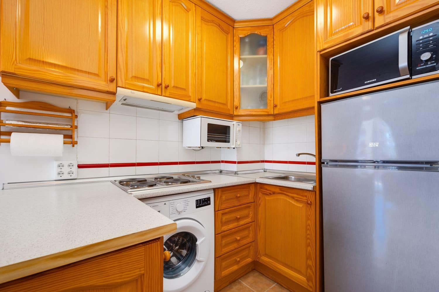 2 soverom Leilighet til salgs i Torrevieja med svømmebasseng garasje - € 169 000 (Ref: 9848990)