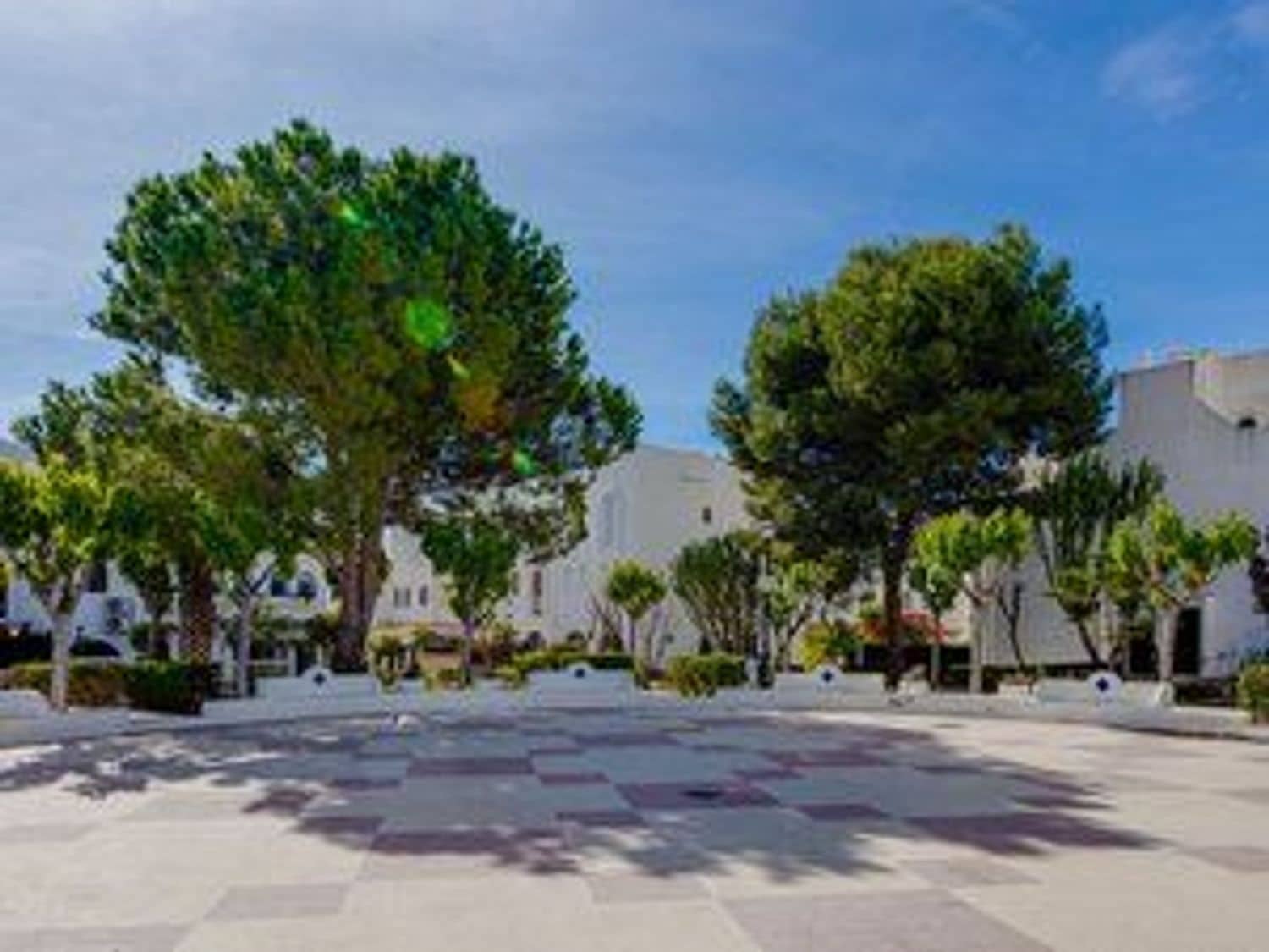 3 bedroom Townhouse for sale in El Campello with pool garage - € 250,000 (Ref: 9856308)