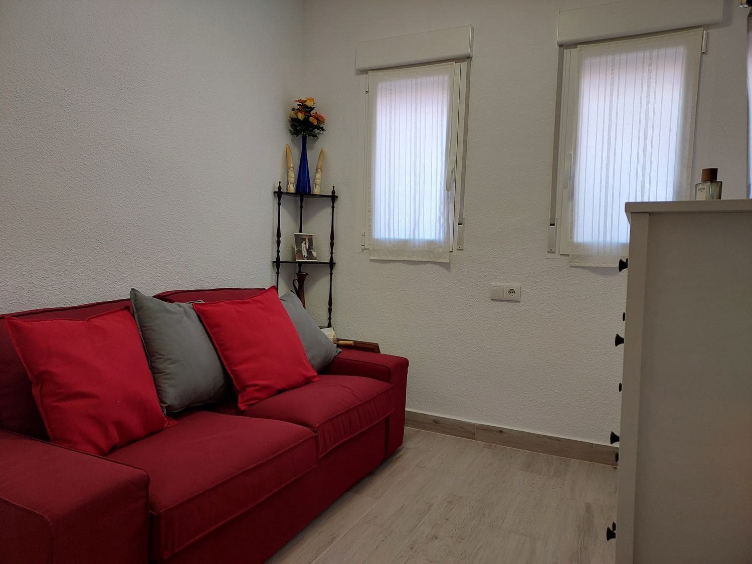 3 bedroom Townhouse for sale in El Campello with pool garage - € 250,000 (Ref: 9856308)
