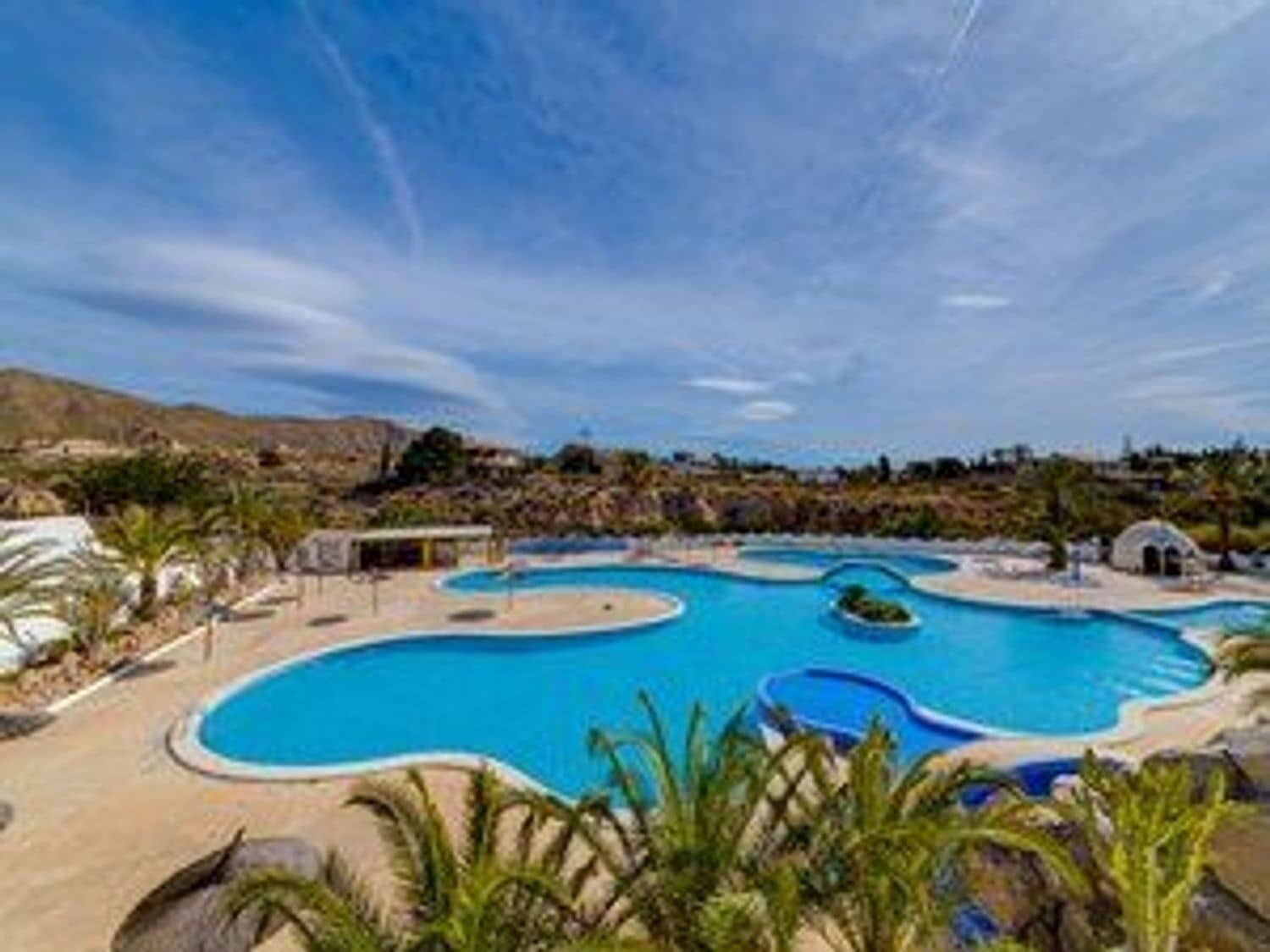 3 bedroom Townhouse for sale in El Campello with pool garage - € 250,000 (Ref: 9856308)