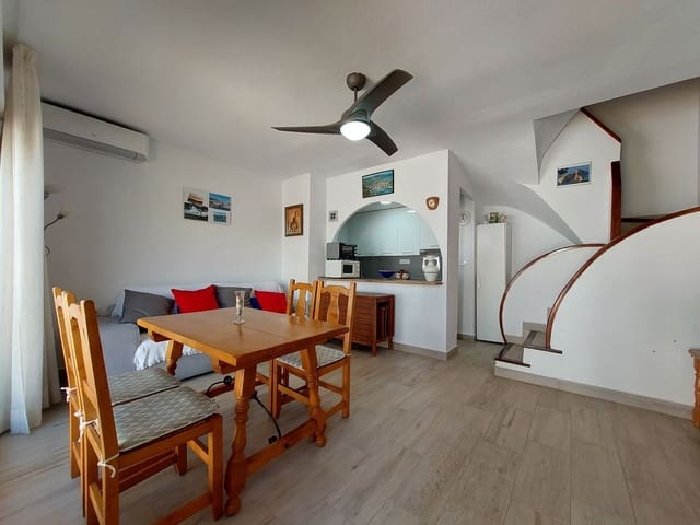 3 soverom Hus til salgs i El Campello med svømmebasseng garasje - € 250 000 (Ref: 9856308)