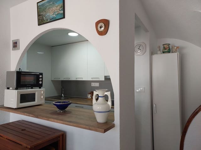 3 soverom Hus til salgs i El Campello med svømmebasseng garasje - € 250 000 (Ref: 9856308)