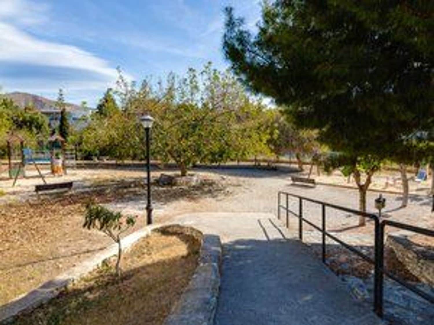 3 bedroom Townhouse for sale in El Campello with pool garage - € 250,000 (Ref: 9856308)