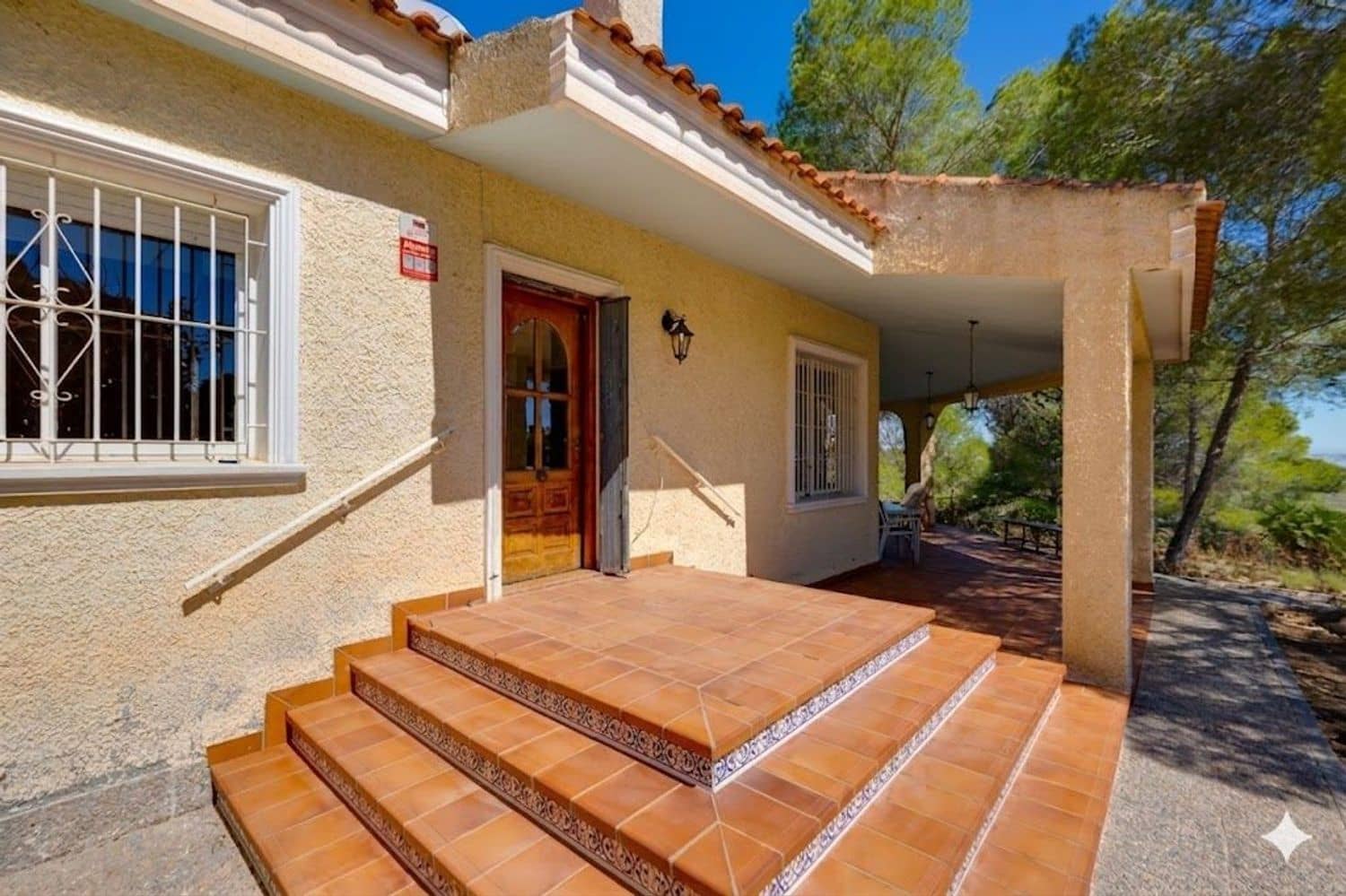 4 quarto Moradia para venda em Torrevieja com piscina garagem - 650 000 € (Ref: 9864018)