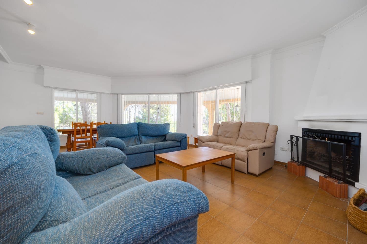 4 quarto Moradia para venda em Torrevieja com piscina garagem - 650 000 € (Ref: 9864018)