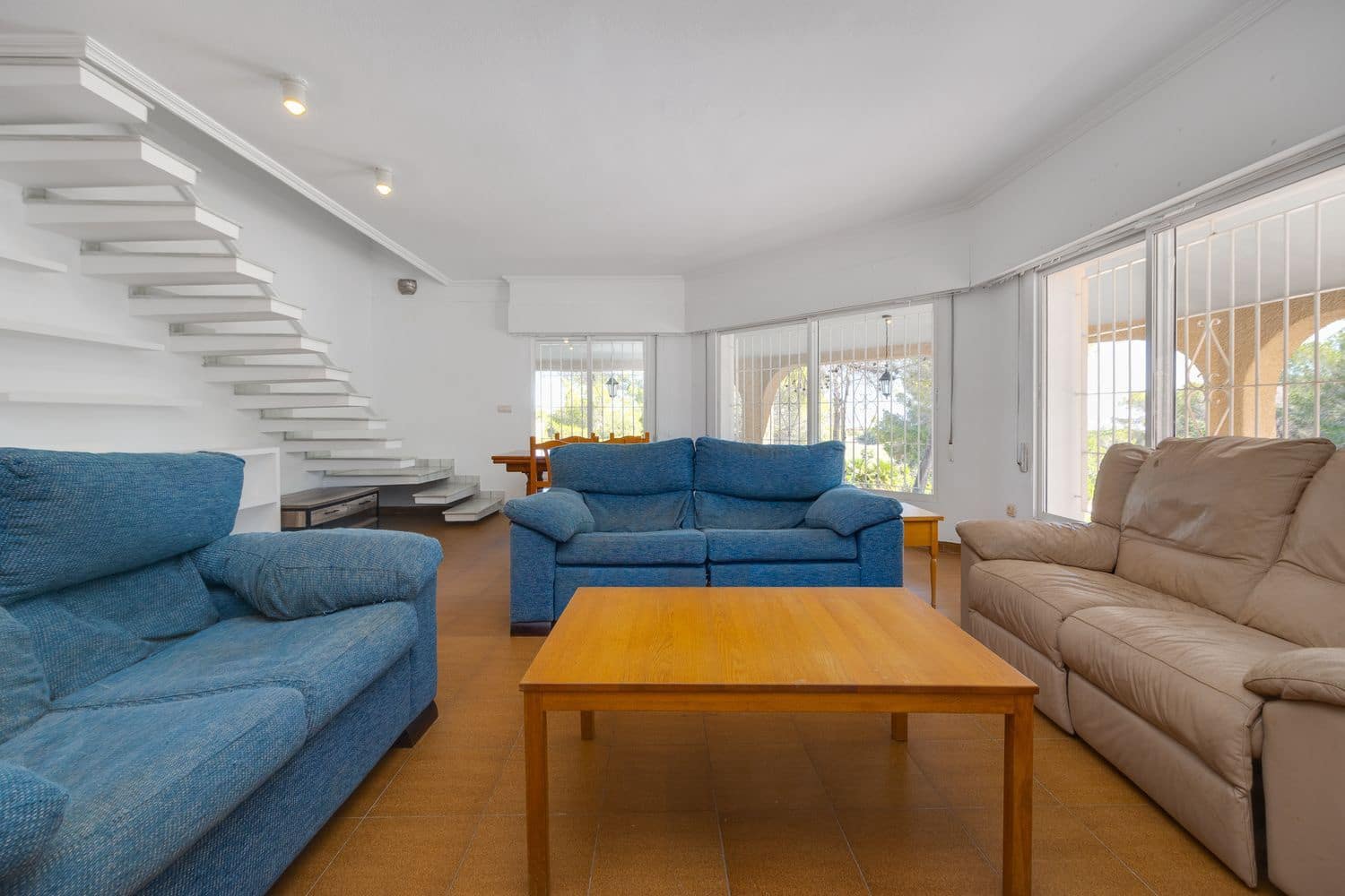 4 quarto Moradia para venda em Torrevieja com piscina garagem - 650 000 € (Ref: 9864018)