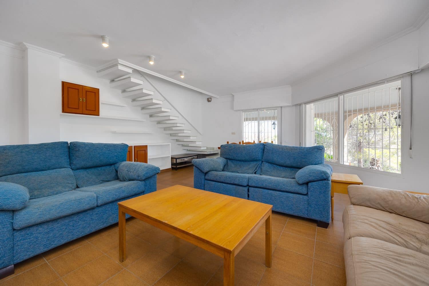 4 quarto Moradia para venda em Torrevieja com piscina garagem - 650 000 € (Ref: 9864018)
