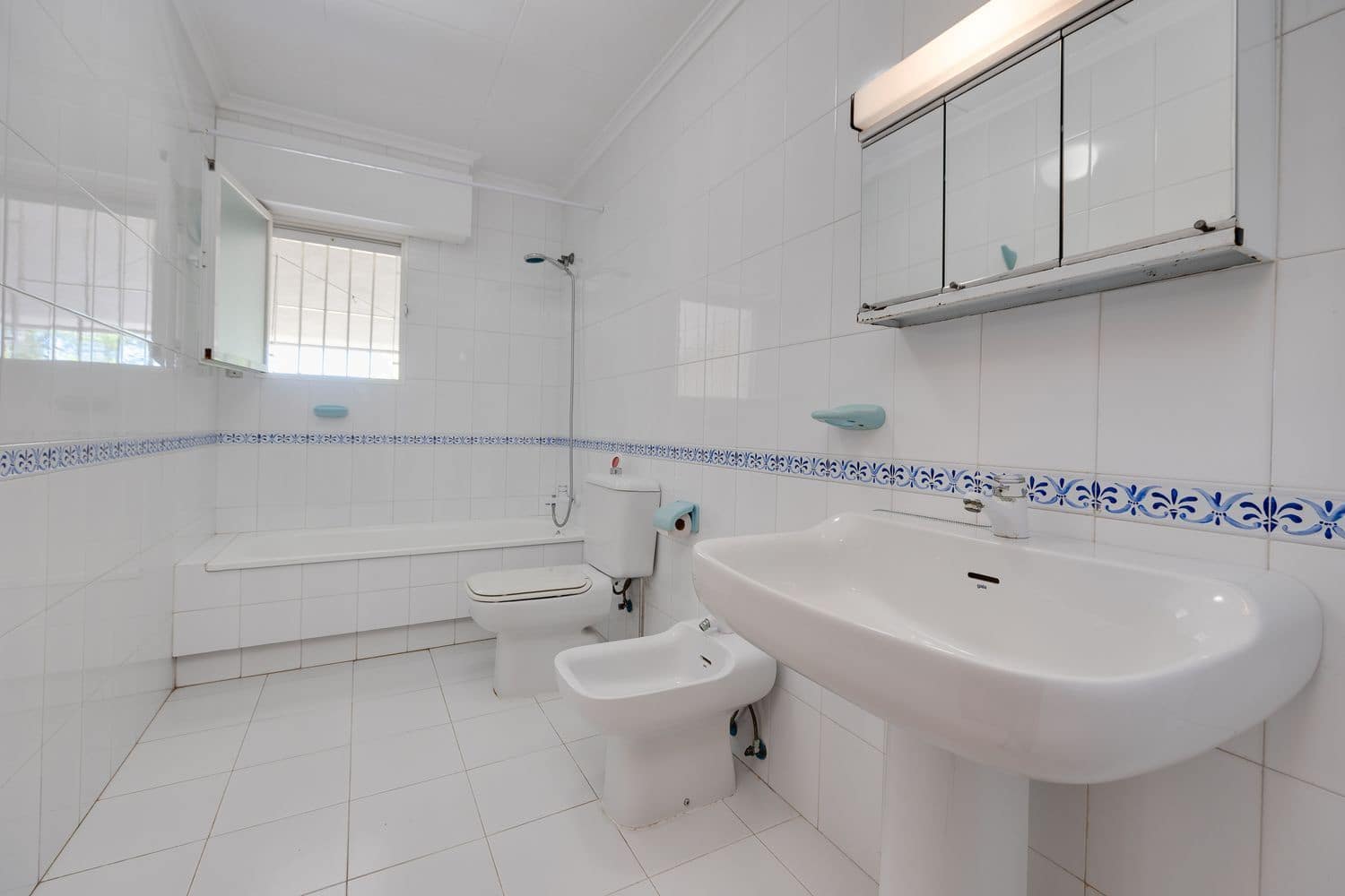 4 quarto Moradia para venda em Torrevieja com piscina garagem - 650 000 € (Ref: 9864018)