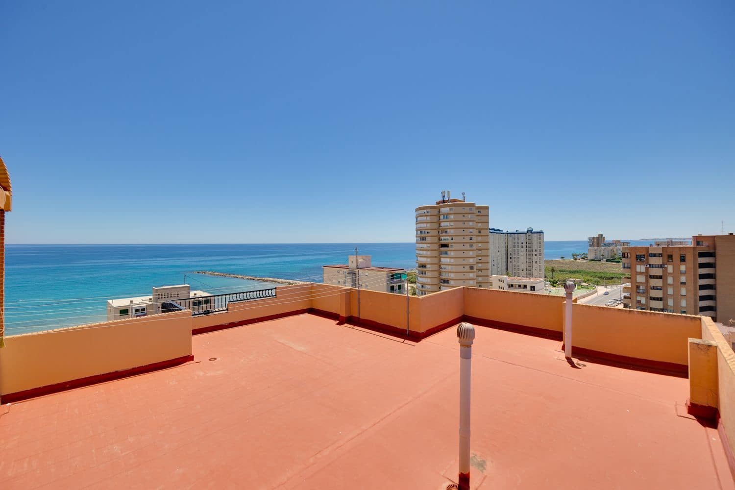 3 Zimmer Apartment zu verkaufen in El Campello mit Pool Garage - 394.000 € (Ref: 9872938)