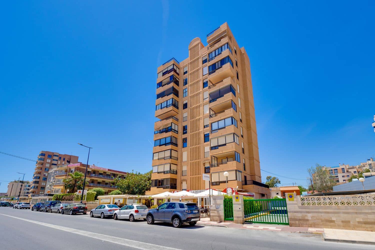 3 Zimmer Apartment zu verkaufen in El Campello mit Pool Garage - 394.000 € (Ref: 9872938)