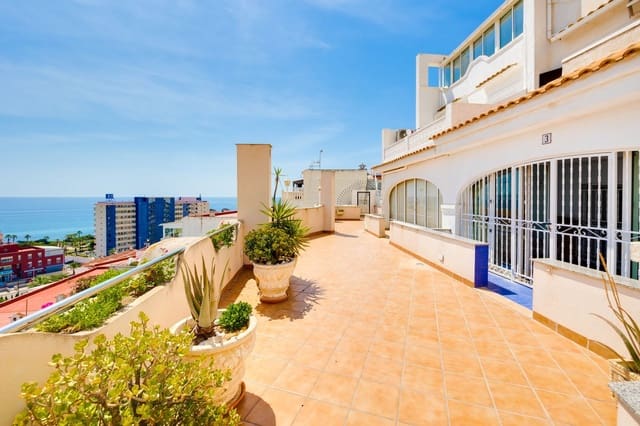 3 makuuhuone Omakotitalo myytävänä paikassa Cabo Cervera, Torrevieja mukana uima-altaan 
autotalli - 199 900 € (Ref: 9880556)