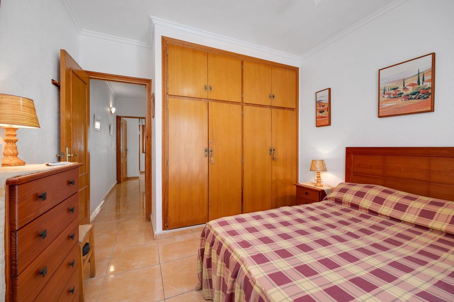 3 soveværelse Byhus til salg i Torrevieja med swimmingpool garage - € 149.000 (Ref: 9891636)