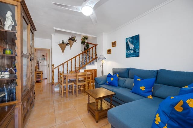 3 soveværelse Byhus til salg i Avenida Habaneras - Curva de Palangre, Torrevieja med swimmingpool garage - € 149.000 (Ref: 9891636)