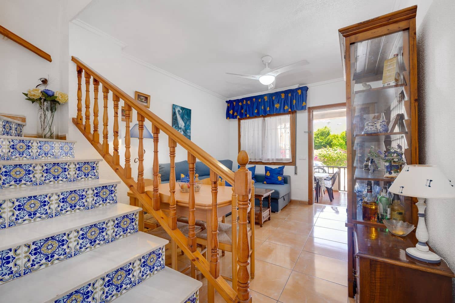 3 soveværelse Byhus til salg i Torrevieja med swimmingpool garage - € 149.000 (Ref: 9891636)