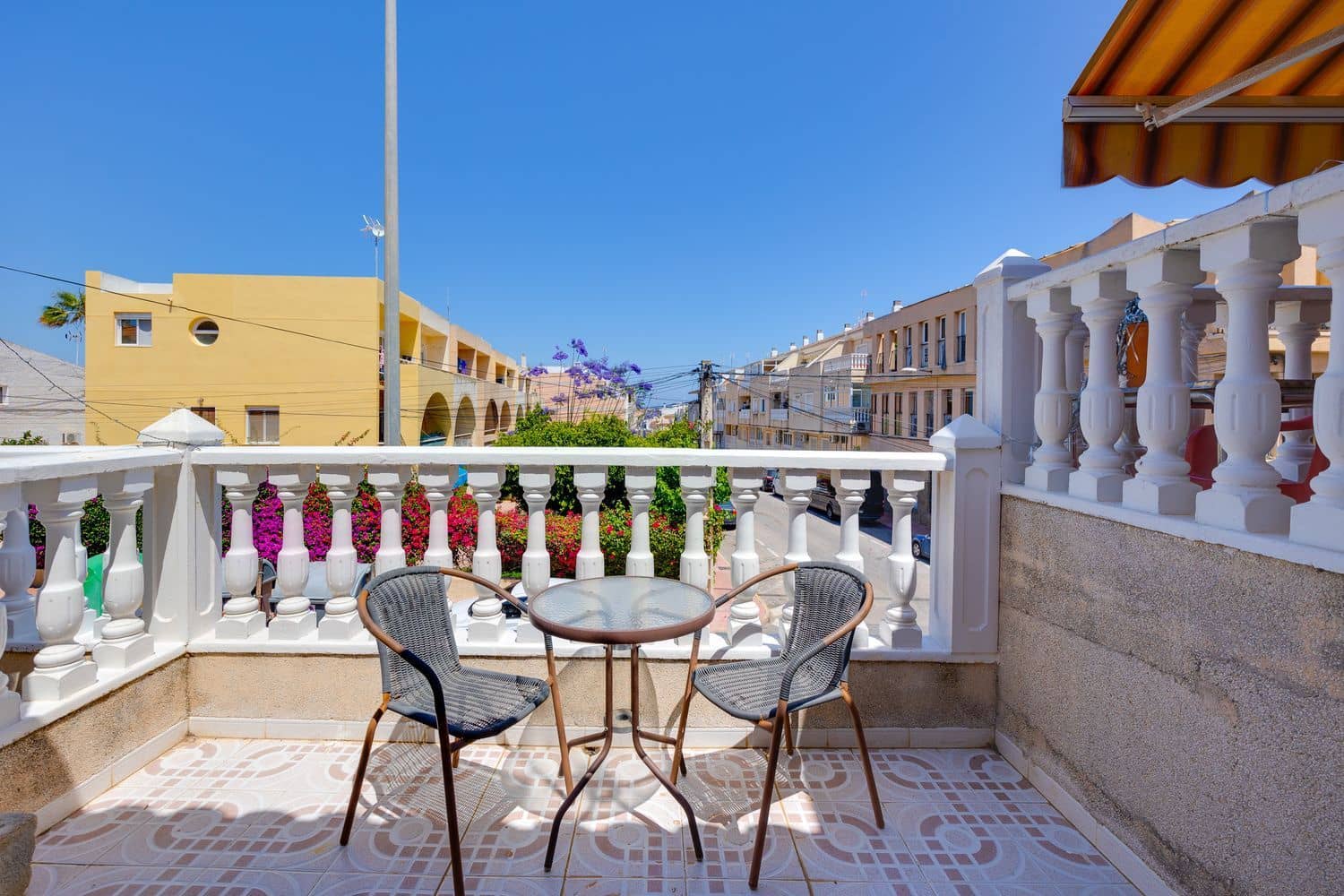 3 soveværelse Byhus til salg i Torrevieja med swimmingpool garage - € 149.000 (Ref: 9891636)