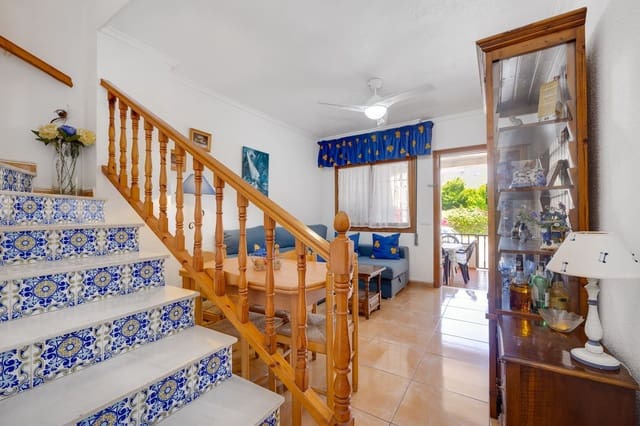 3 soveværelse Byhus til salg i Avenida Habaneras - Curva de Palangre, Torrevieja med swimmingpool garage - € 149.000 (Ref: 9891636)