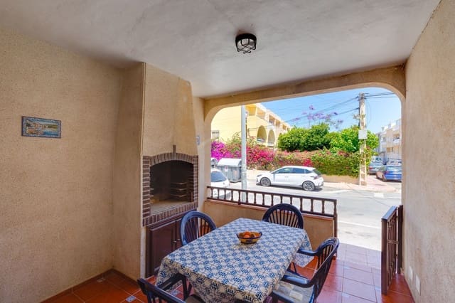3 soveværelse Byhus til salg i Avenida Habaneras - Curva de Palangre, Torrevieja med swimmingpool garage - € 149.000 (Ref: 9891636)