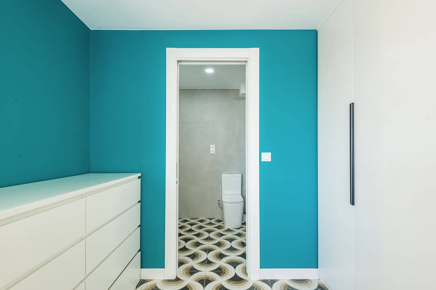 1 chambre Appartement à vendre à Playa de San Juan avec piscine garage - 349 000 € (Ref: 9900068)
