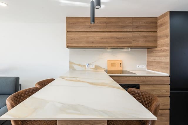 1 chambre Appartement à vendre à Playa de San Juan, Alicante ville avec piscine garage - 349 000 € (Ref: 9900068)