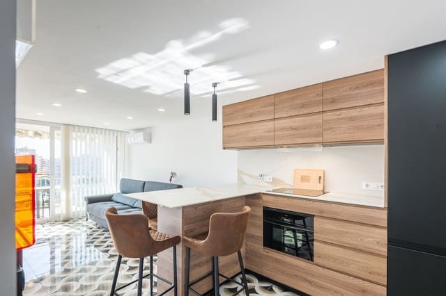 1 chambre Appartement à vendre à Playa de San Juan, Alicante ville avec piscine garage - 349 000 € (Ref: 9900068)