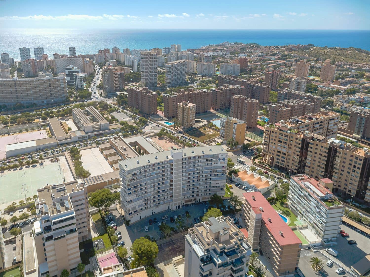 1 chambre Appartement à vendre à Playa de San Juan avec piscine garage - 349 000 € (Ref: 9900068)