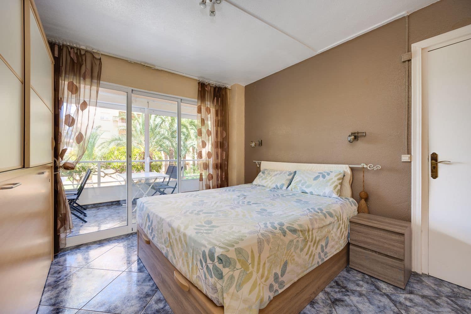 1 bedroom Apartment for sale in Torrevieja with pool garage - € 184,000 (Ref: 9919326)