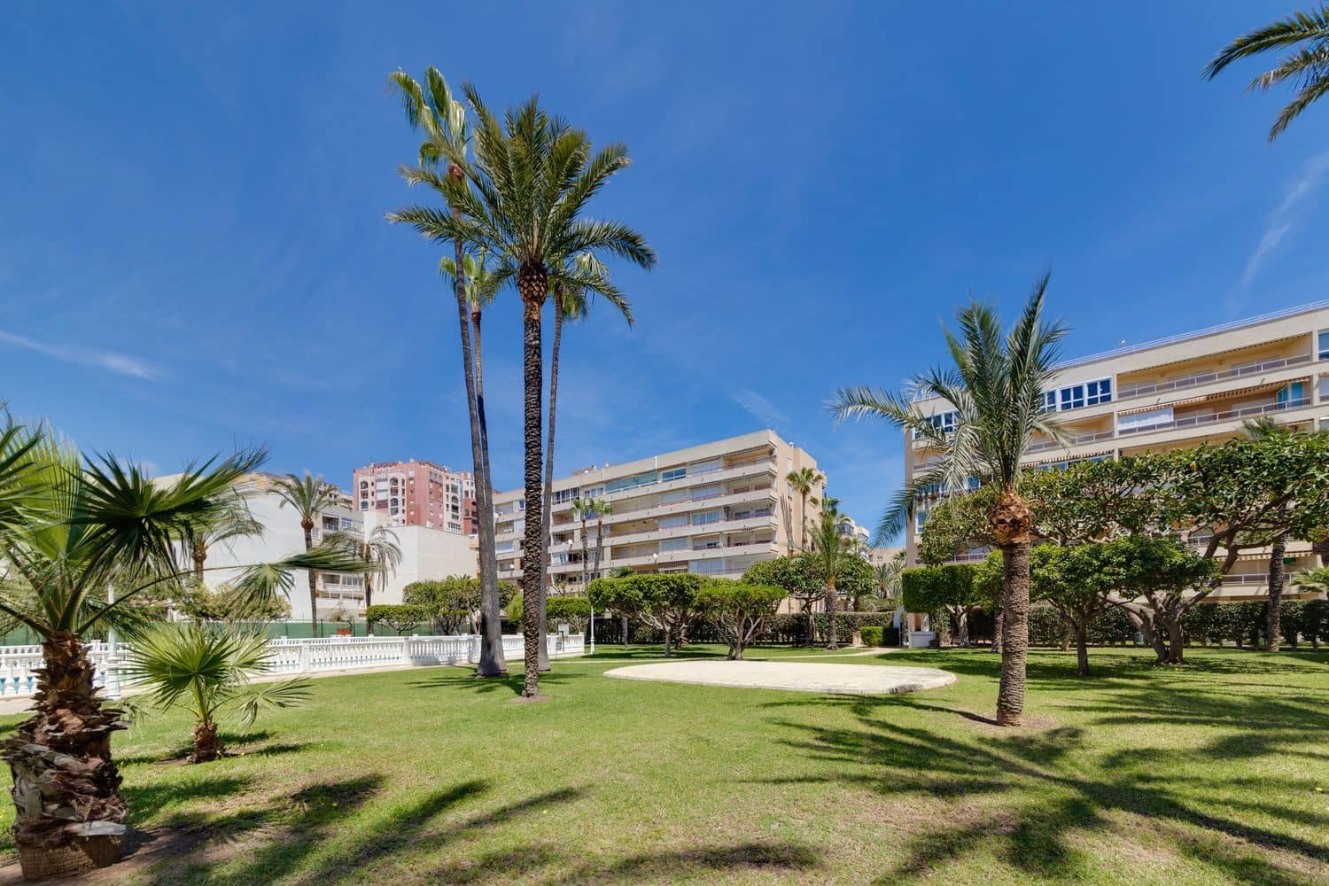 1 bedroom Apartment for sale in Torrevieja with pool garage - € 184,000 (Ref: 9919326)