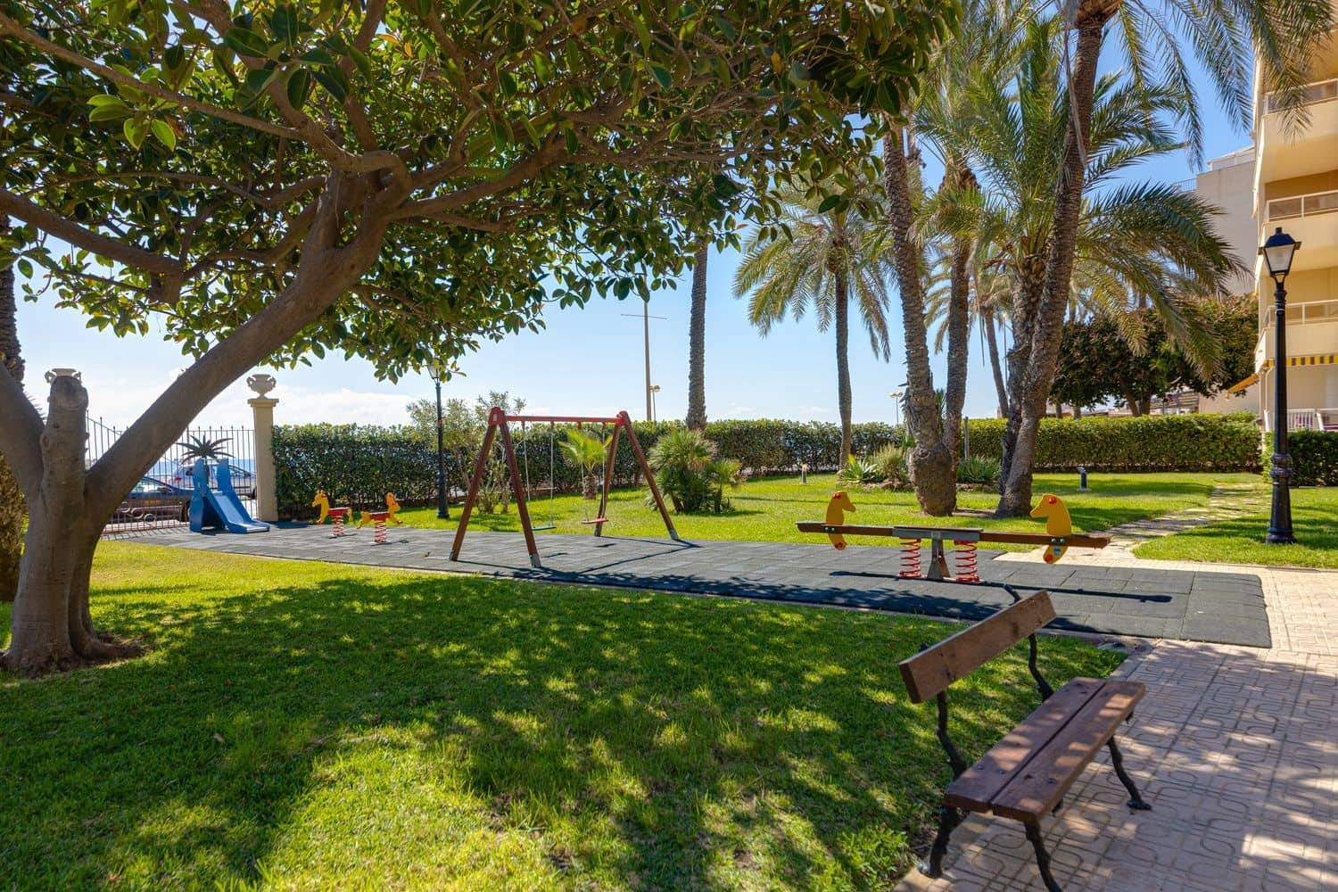1 bedroom Apartment for sale in Torrevieja with pool garage - € 184,000 (Ref: 9919326)