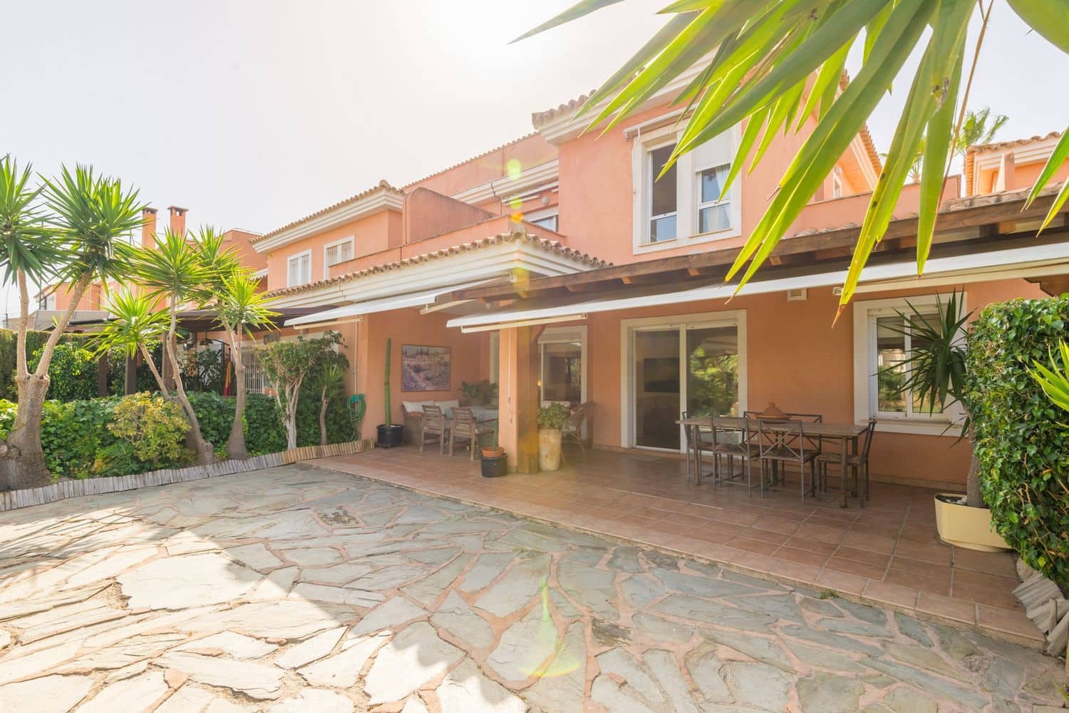 4 bedroom Townhouse for sale in Alicante / Alacant city with pool garage - € 1,150,000 (Ref: 9921670)