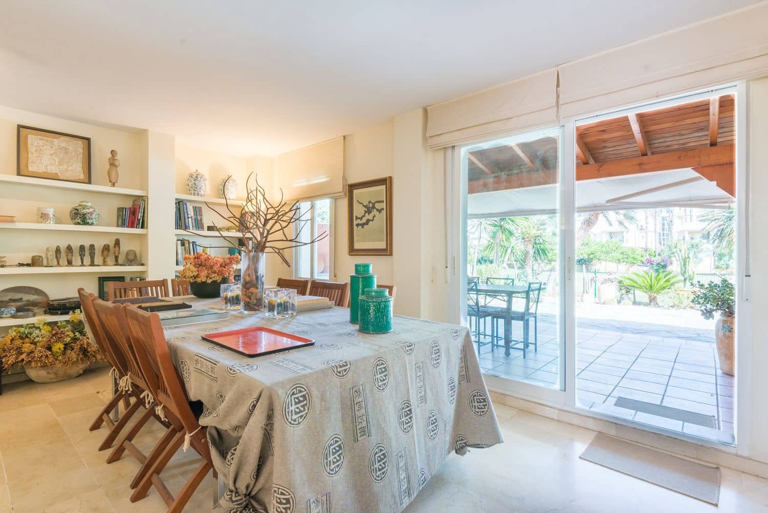 4 bedroom Townhouse for sale in Alicante / Alacant city with pool garage - € 1,150,000 (Ref: 9921670)