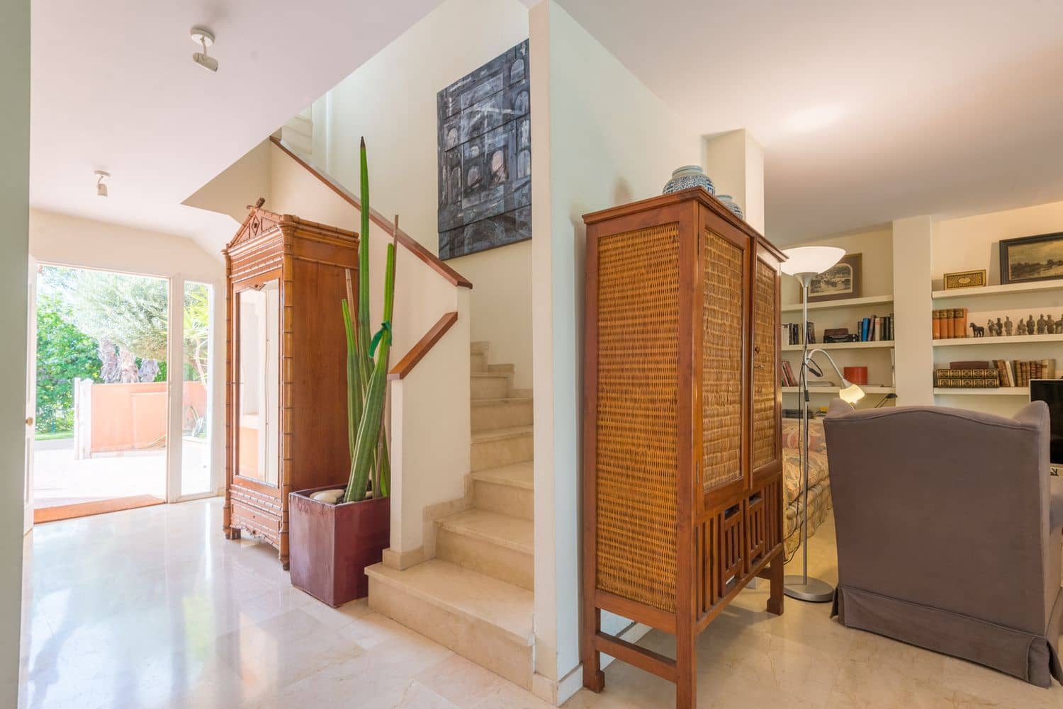 4 bedroom Townhouse for sale in Alicante / Alacant city with pool garage - € 1,150,000 (Ref: 9921670)