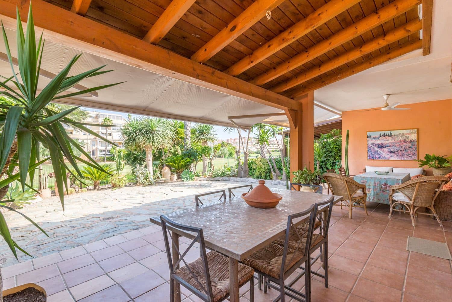 4 bedroom Townhouse for sale in Alicante / Alacant city with pool garage - € 1,150,000 (Ref: 9921670)
